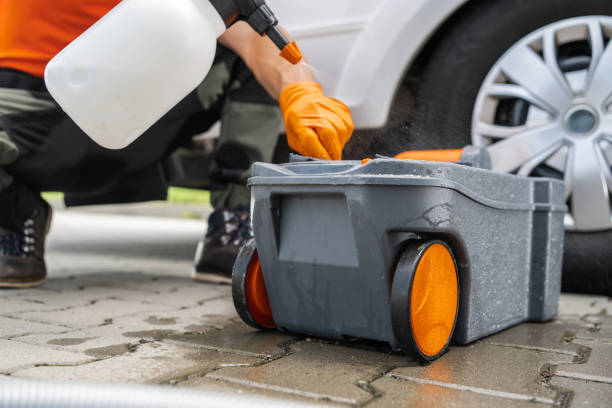 Best Best portable toilet rental  in Grosse Pointe Woods, MI